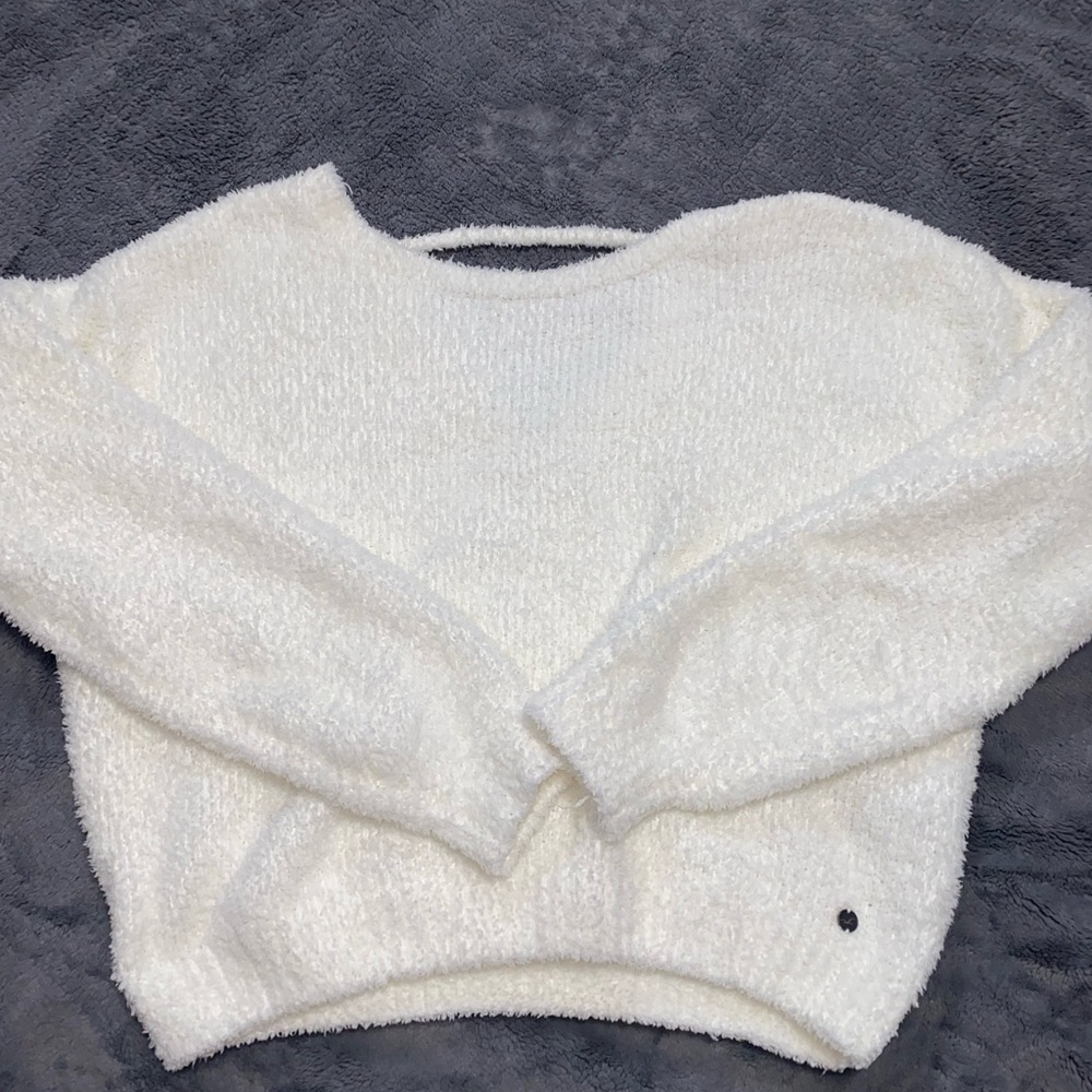 hollister sweater